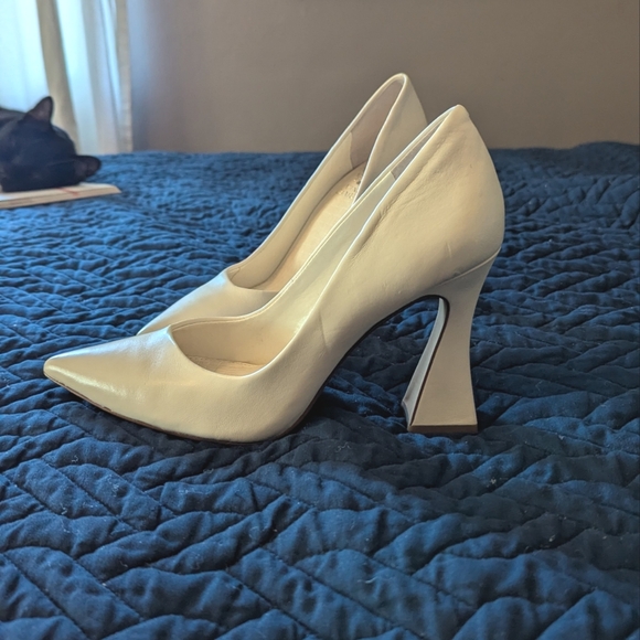 Vince Camuto Akenta Creamy White Flare Heel Pump - Picture 7 of 9